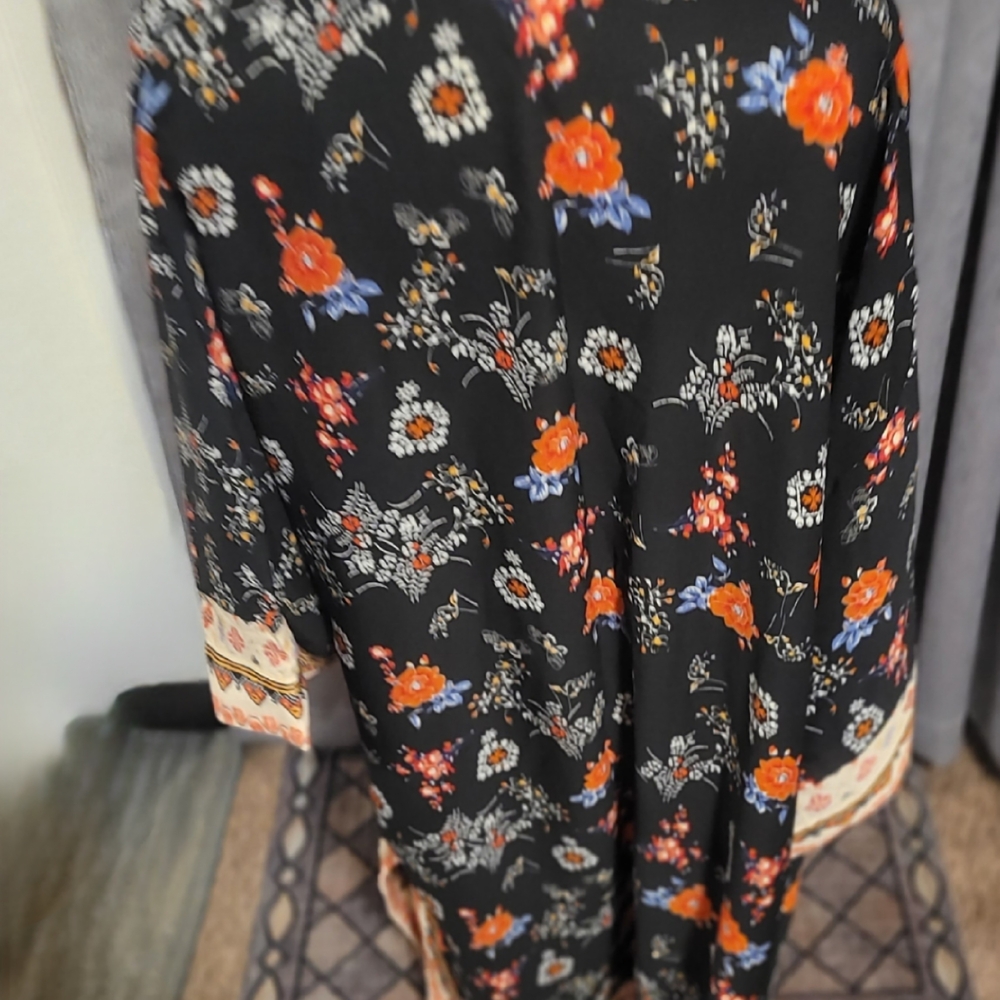 Max Studio Black Floral Robe - Picture 11 of 15